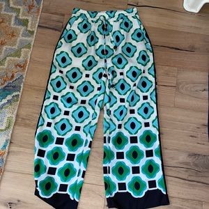 Printed flowy pants